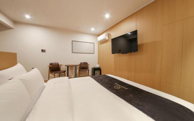 Gwangju Divine Hotel Gwangju Metropolitan City Room photo
